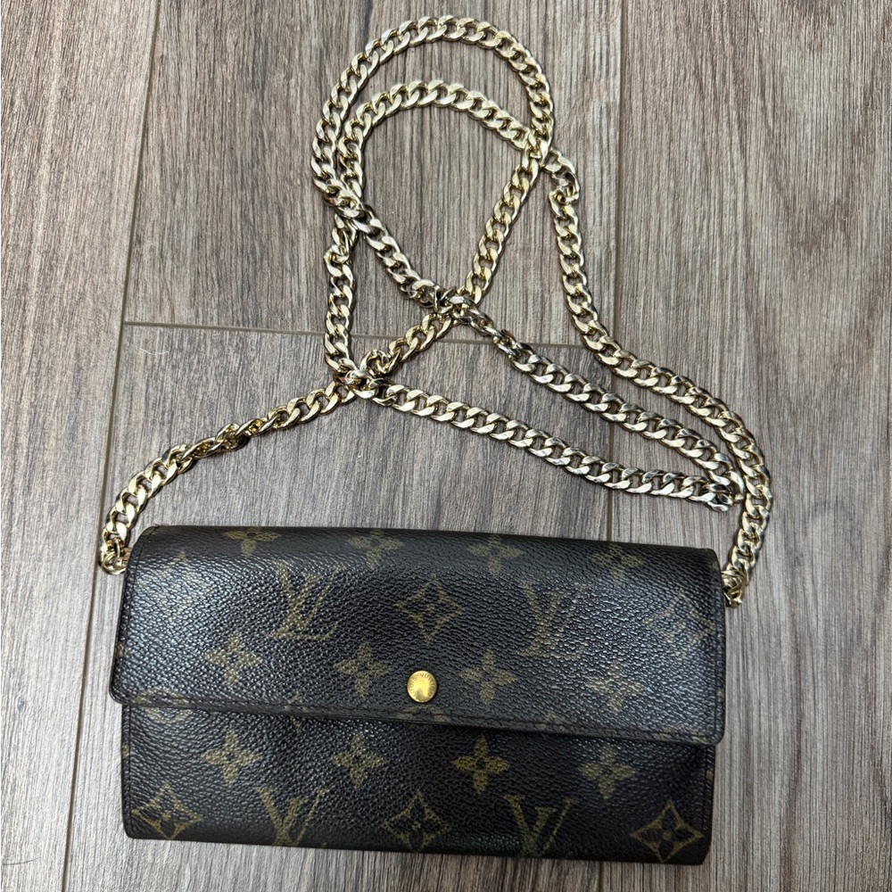 Louis Vuitton Wallet on Chain